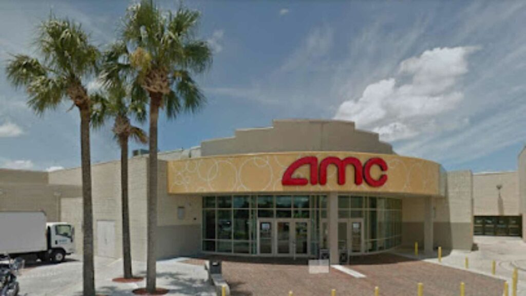 AMC Lake Square 12